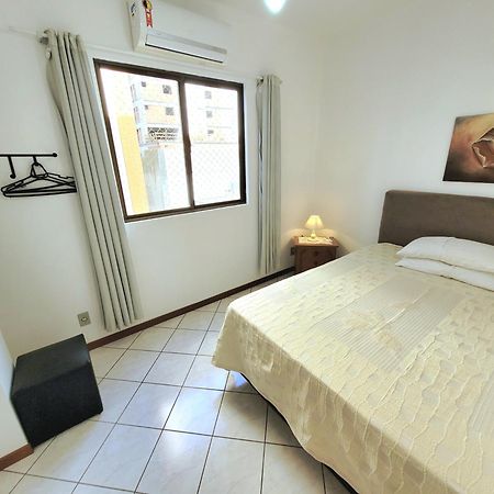 Apartamento 200 Metros Da Praia 03 Quartos Com Ar Condicionado - Meia Praia - איטפמה מראה חיצוני תמונה