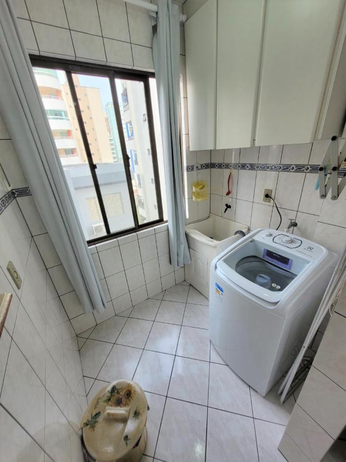 Apartamento 200 Metros Da Praia 03 Quartos Com Ar Condicionado - Meia Praia - איטפמה מראה חיצוני תמונה