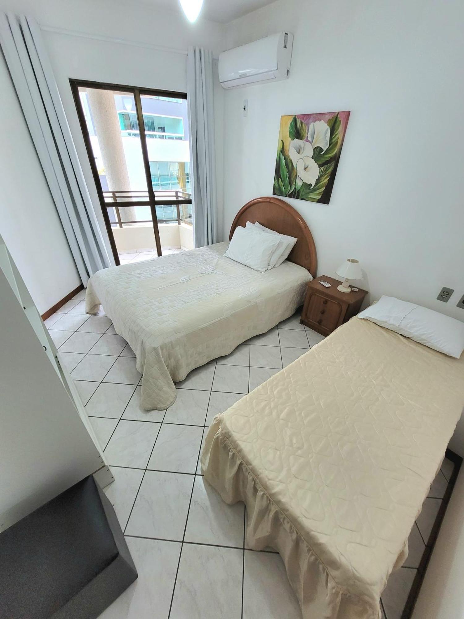 Apartamento 200 Metros Da Praia 03 Quartos Com Ar Condicionado - Meia Praia - איטפמה מראה חיצוני תמונה
